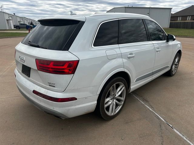 Used 2018 Audi Q7 3.0T Prestige image 3