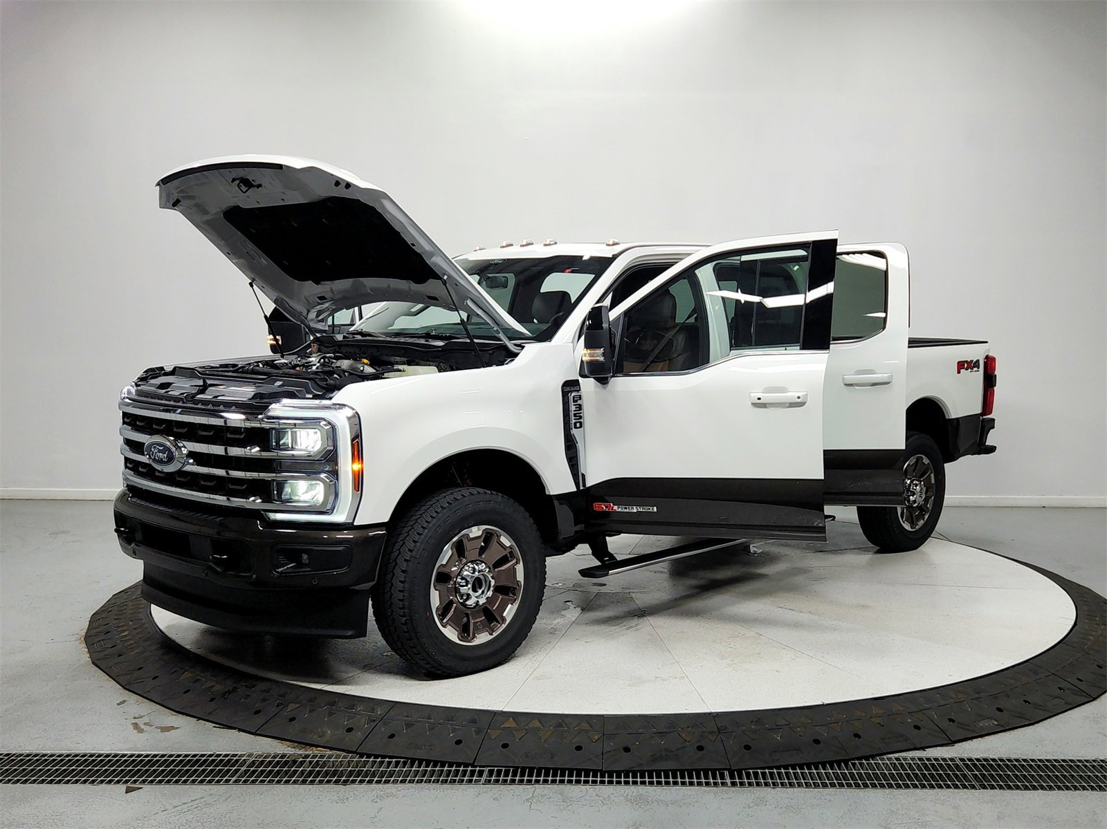 New 2025 Ford F350 King Ranch image 13
