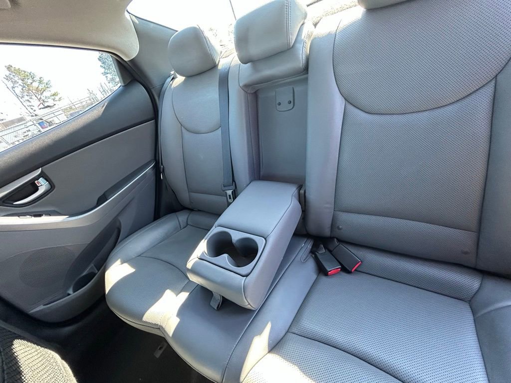 Used 2016 Hyundai Elantra Limited image 16