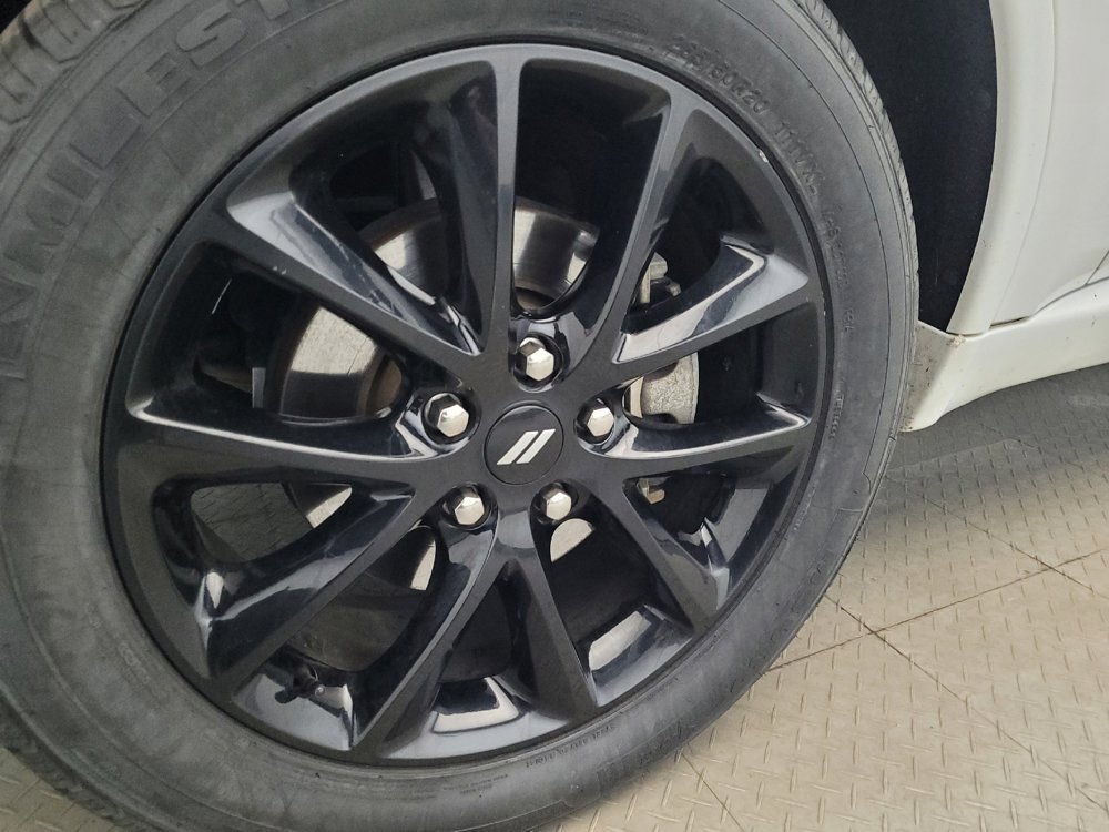 Used 2019 Dodge Durango SXT image 31