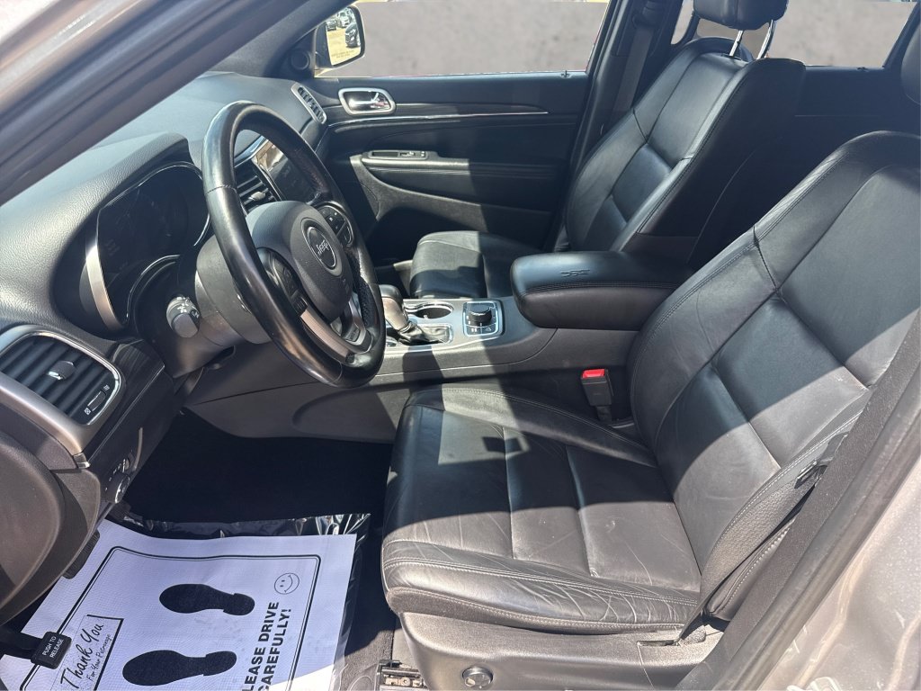 Used 2020 Jeep Grand Cherokee Limited AWD/4WD image 11