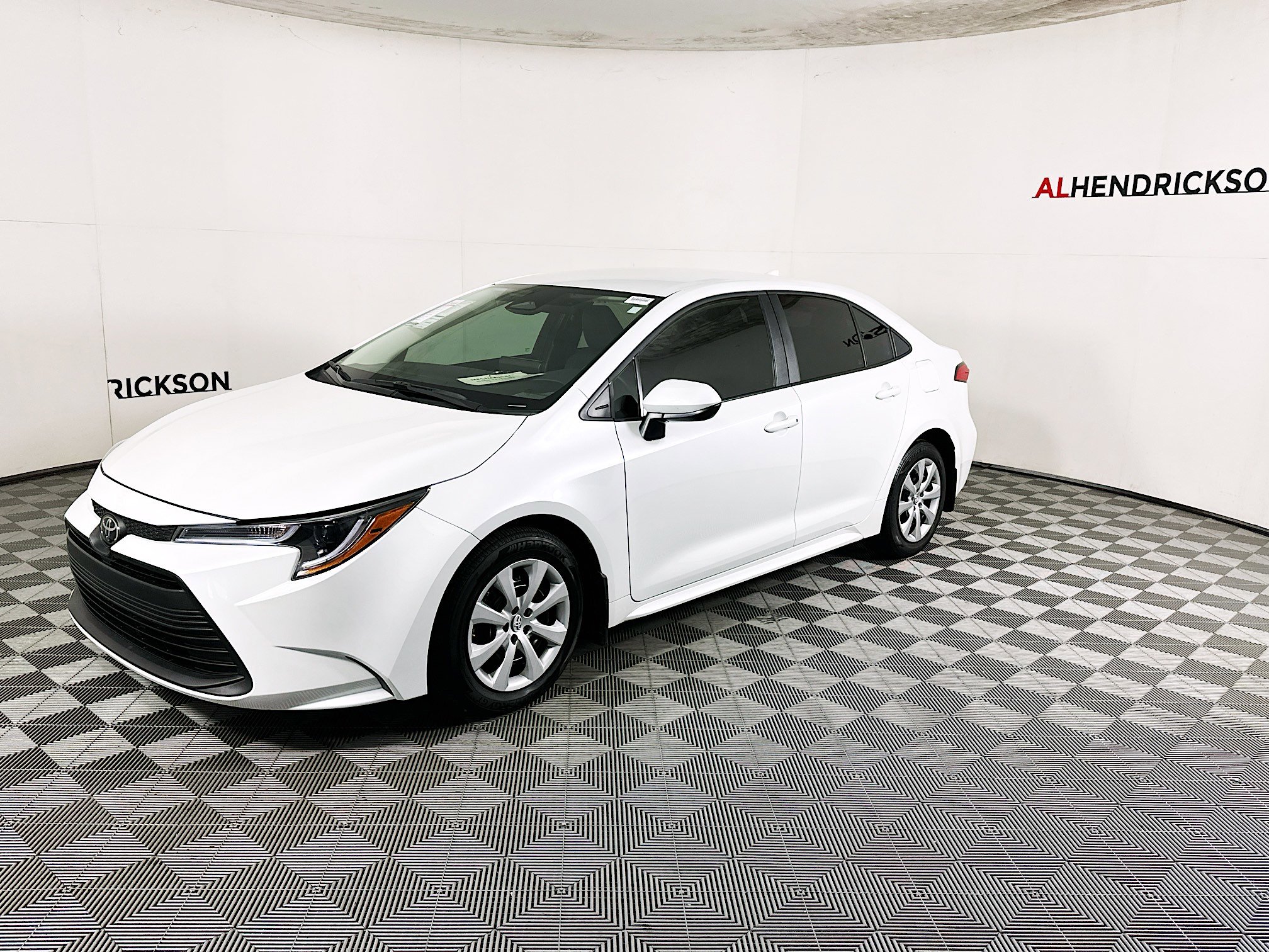 Used 2025 Toyota Corolla LE image 7