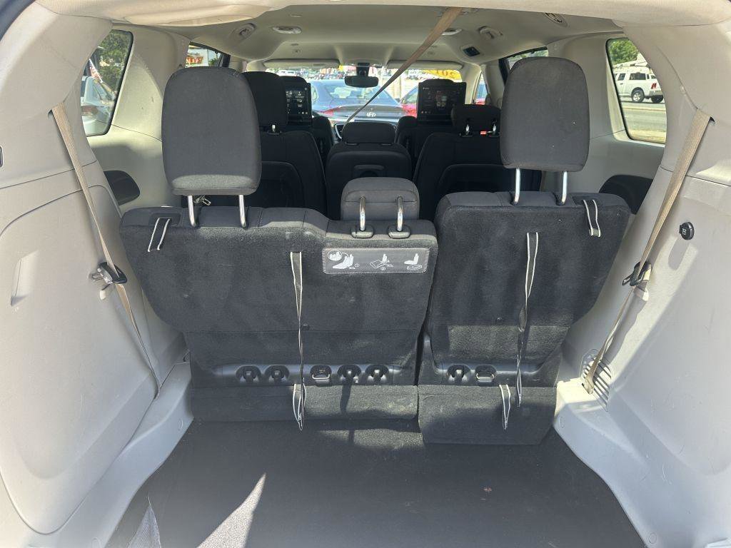 Used 2019 Chrysler Pacifica Touring Plus FWD image 20