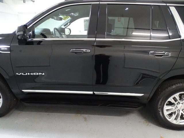 Certified 2023 GMC Yukon SLT w/ SLT Luxury Package AWD/4WD image 19