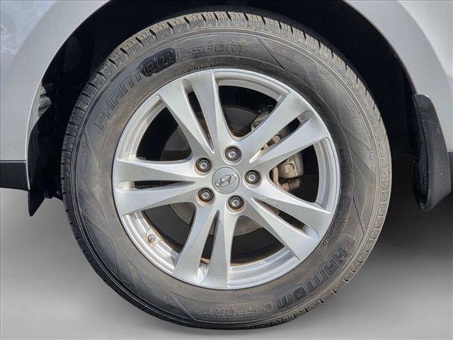 Used 2011 Hyundai Santa Fe SE image 22