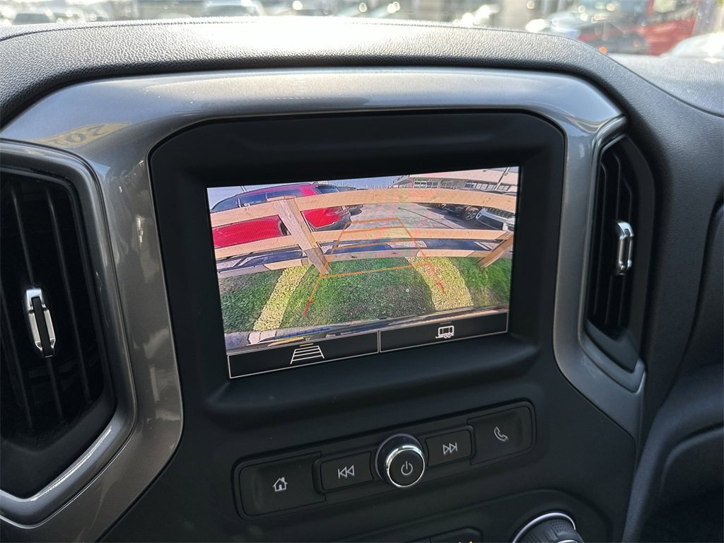 Used 2024 Chevrolet Silverado 1500 Custom w/ Turbomax Blackout Package image 9