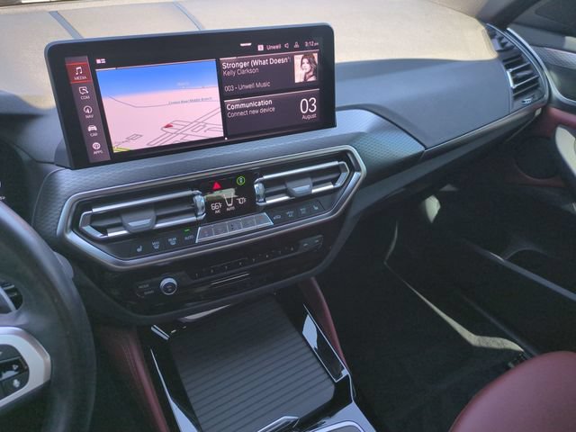 Used 2023 BMW X4 xDrive30i w/ M Sport Package AWD/4WD image 11