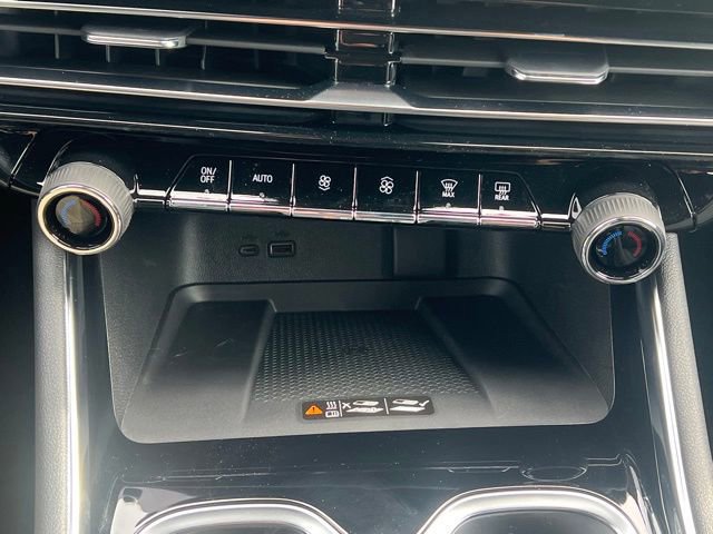 New 2026 Chevrolet Traverse LT w/ Midnight/Sport Edition image 30