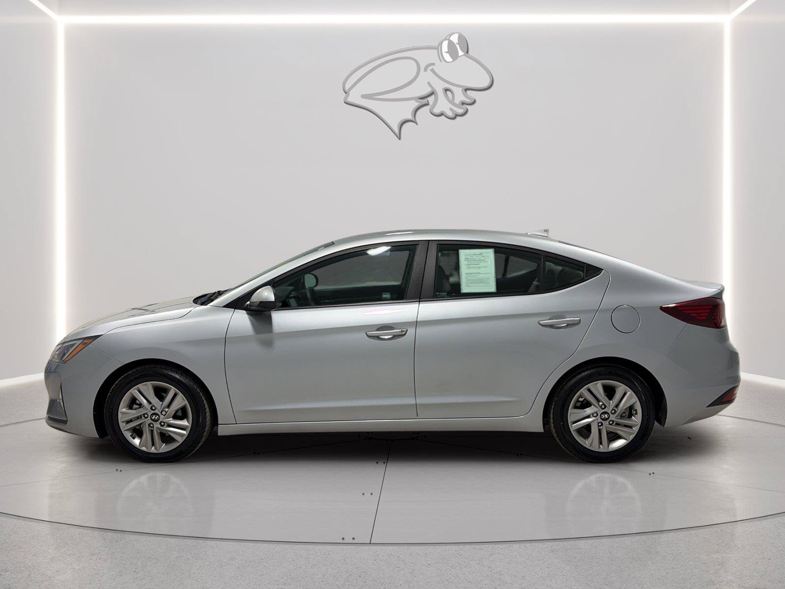 Used 2020 Hyundai Elantra SEL FWD image 2