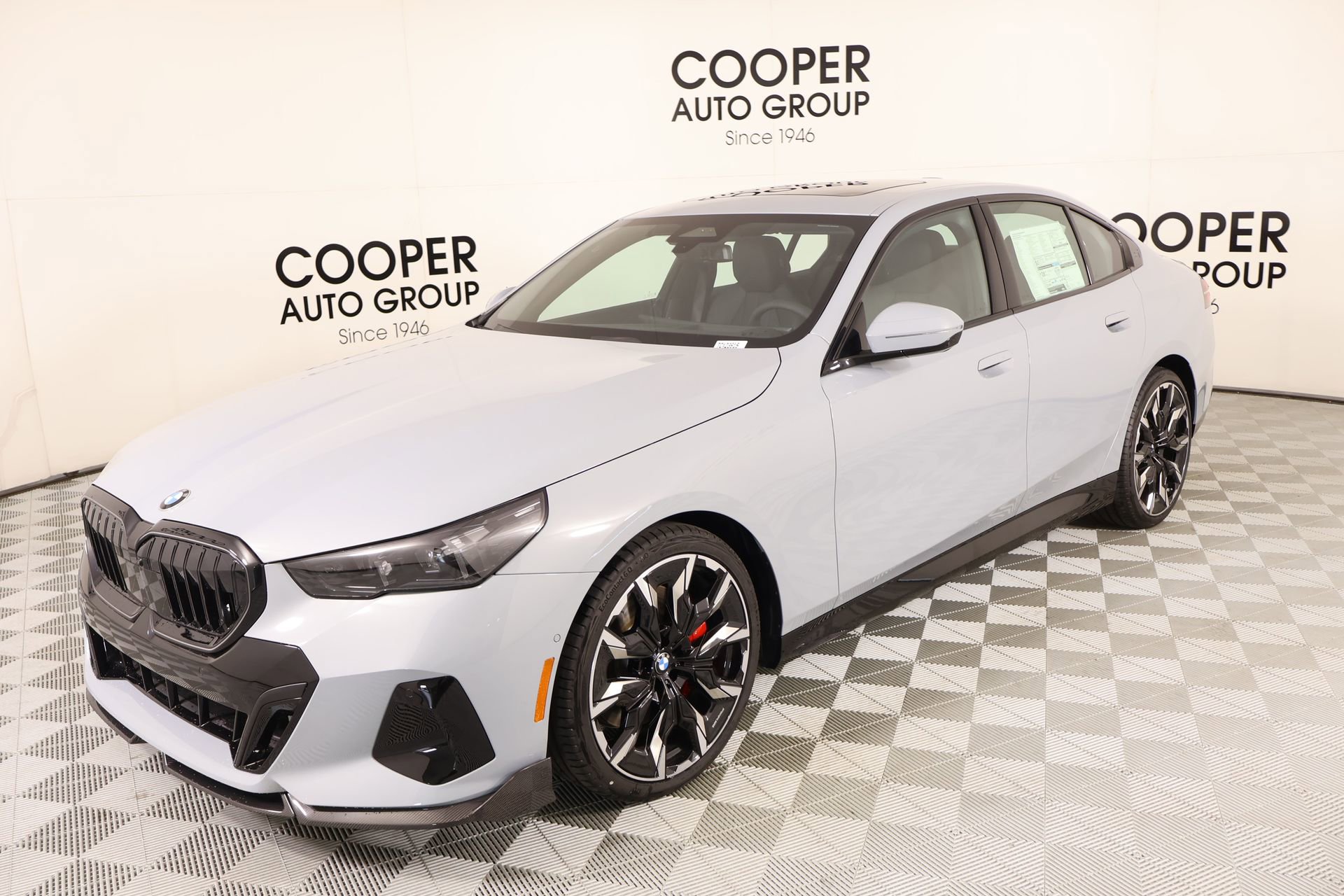 New 2026 BMW 540i xDrive w/ M Sport Package image 10