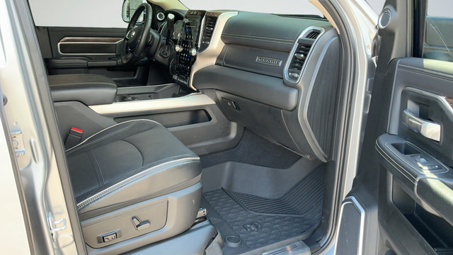 Used 2020 RAM 3500 Laramie AWD/4WD image 24