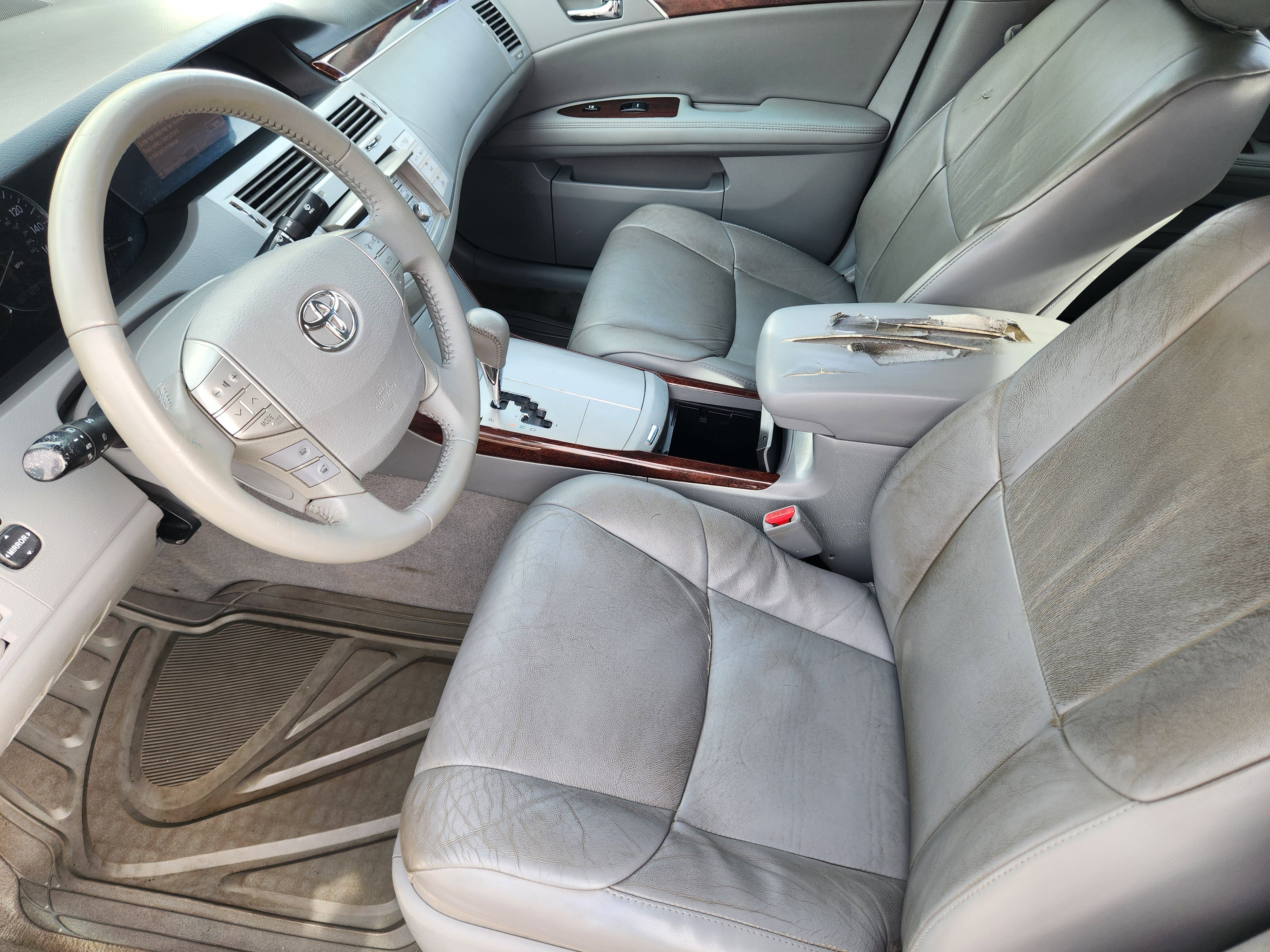 Used 2008 Toyota Avalon XLS FWD image 18