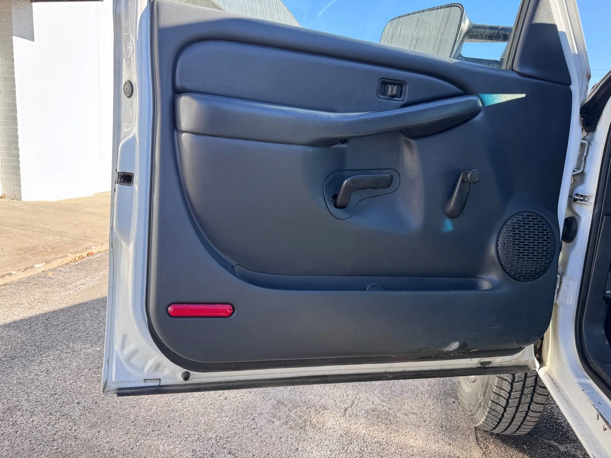 Used 2001 GMC Sierra 3500 SL image 14