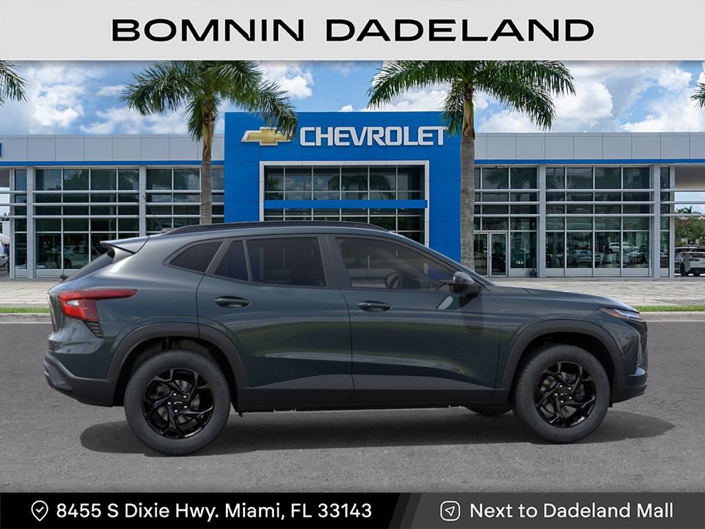 New 2026 Chevrolet Trax LT w/ Midnight Edition FWD image 7