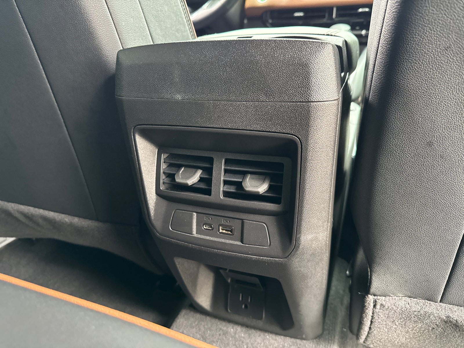 Certified 2025 GMC Canyon AT4 AWD/4WD image 17