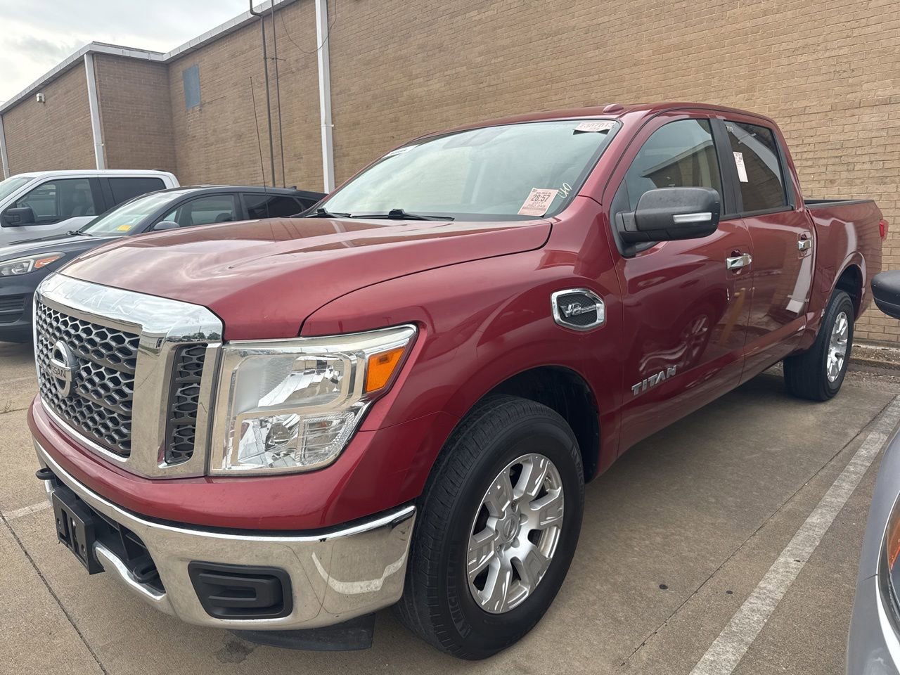 Used 2017 Nissan Titan SV AWD/4WD image 1