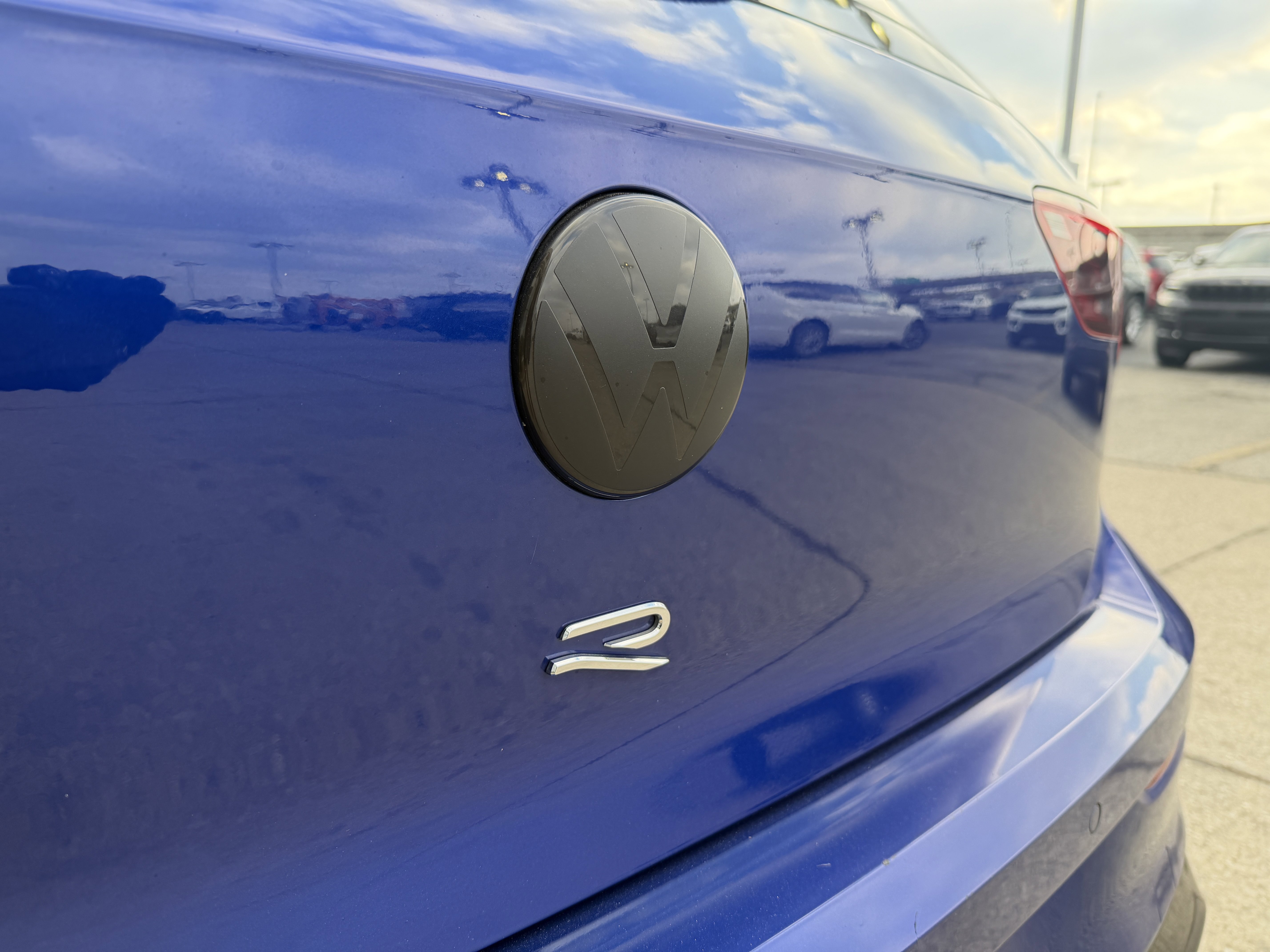 Used 2024 Volkswagen Golf R image 8