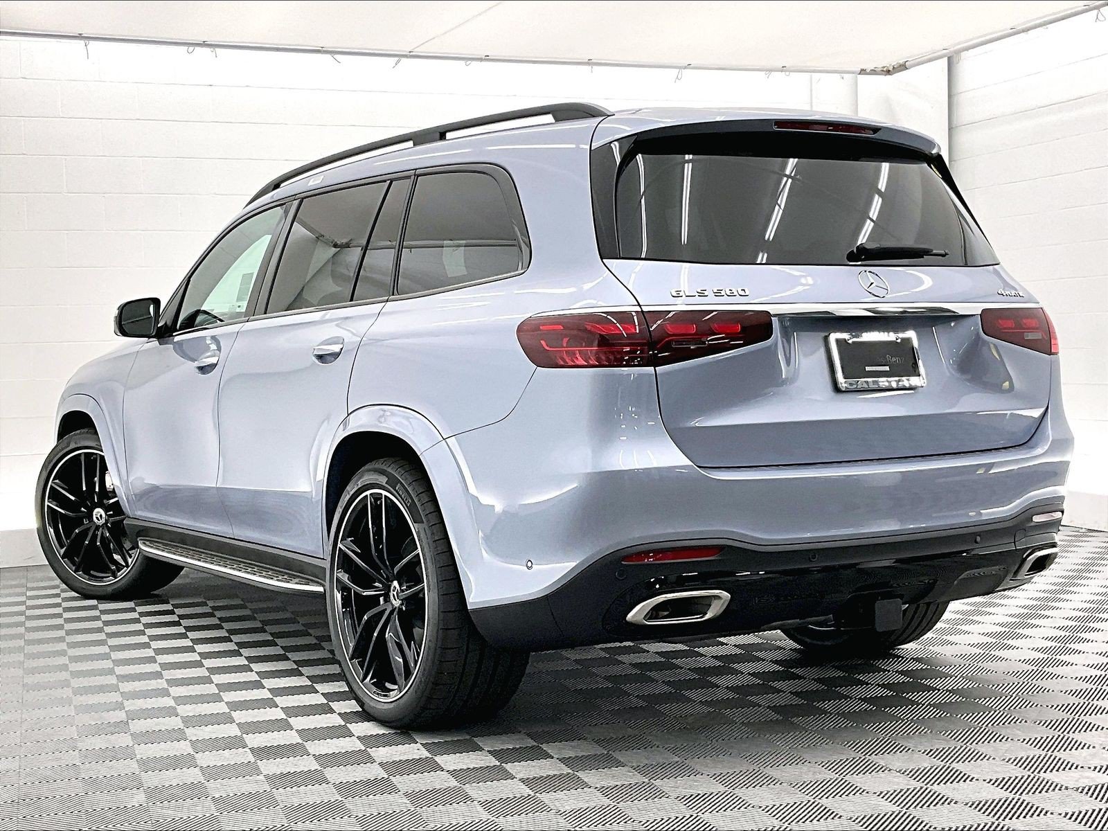 New 2026 Mercedes-Benz GLS 580 4MATIC image 2