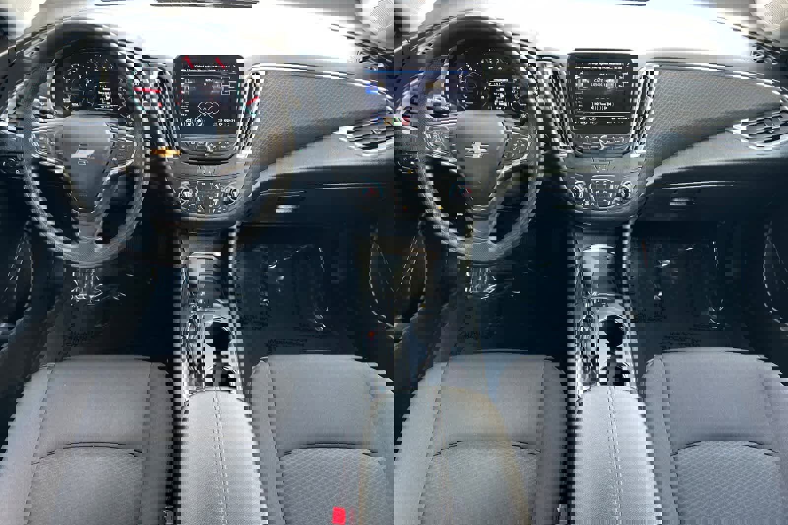 Used 2024 Chevrolet Malibu LT image 4