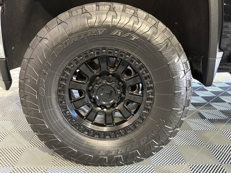 Used 2021 Chevrolet Silverado 2500 LTZ AWD/4WD image 11