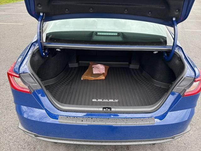 New 2026 Toyota Camry SE image 5