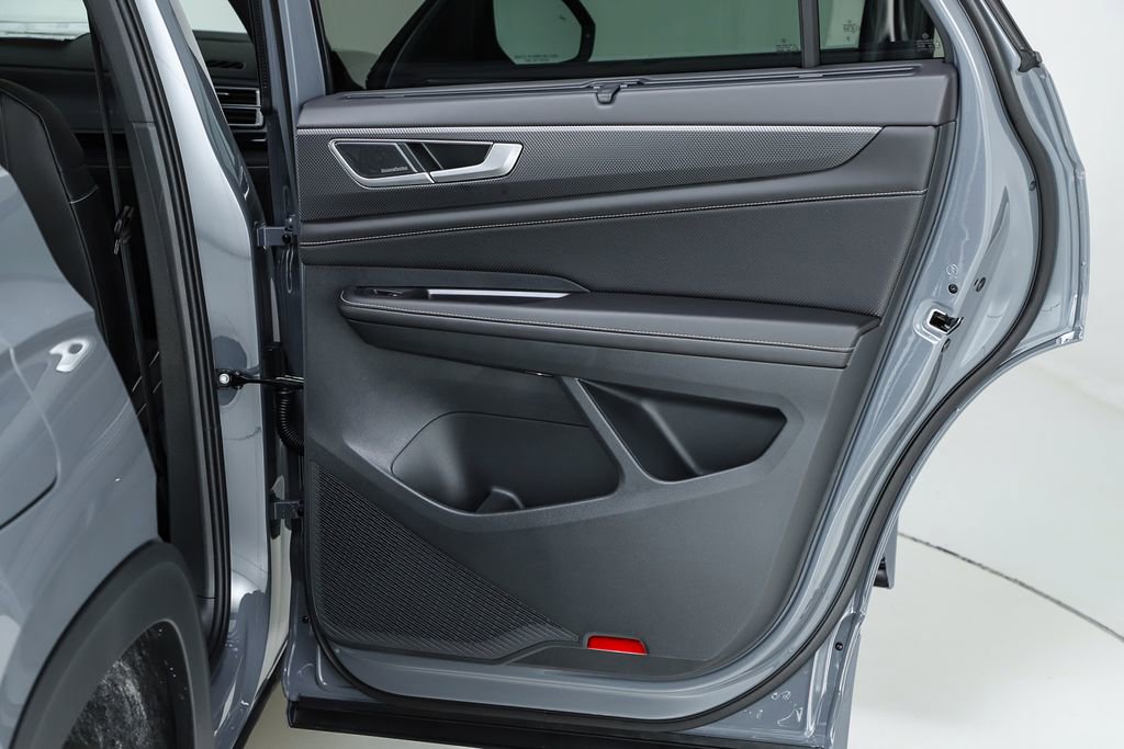 New 2026 Volkswagen Atlas Cross Sport SEL Premium R-Line image 30