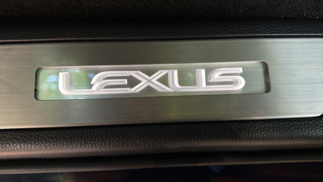 Used 2025 Lexus GX 550 w/ Accessory Package (2T) AWD/4WD image 32