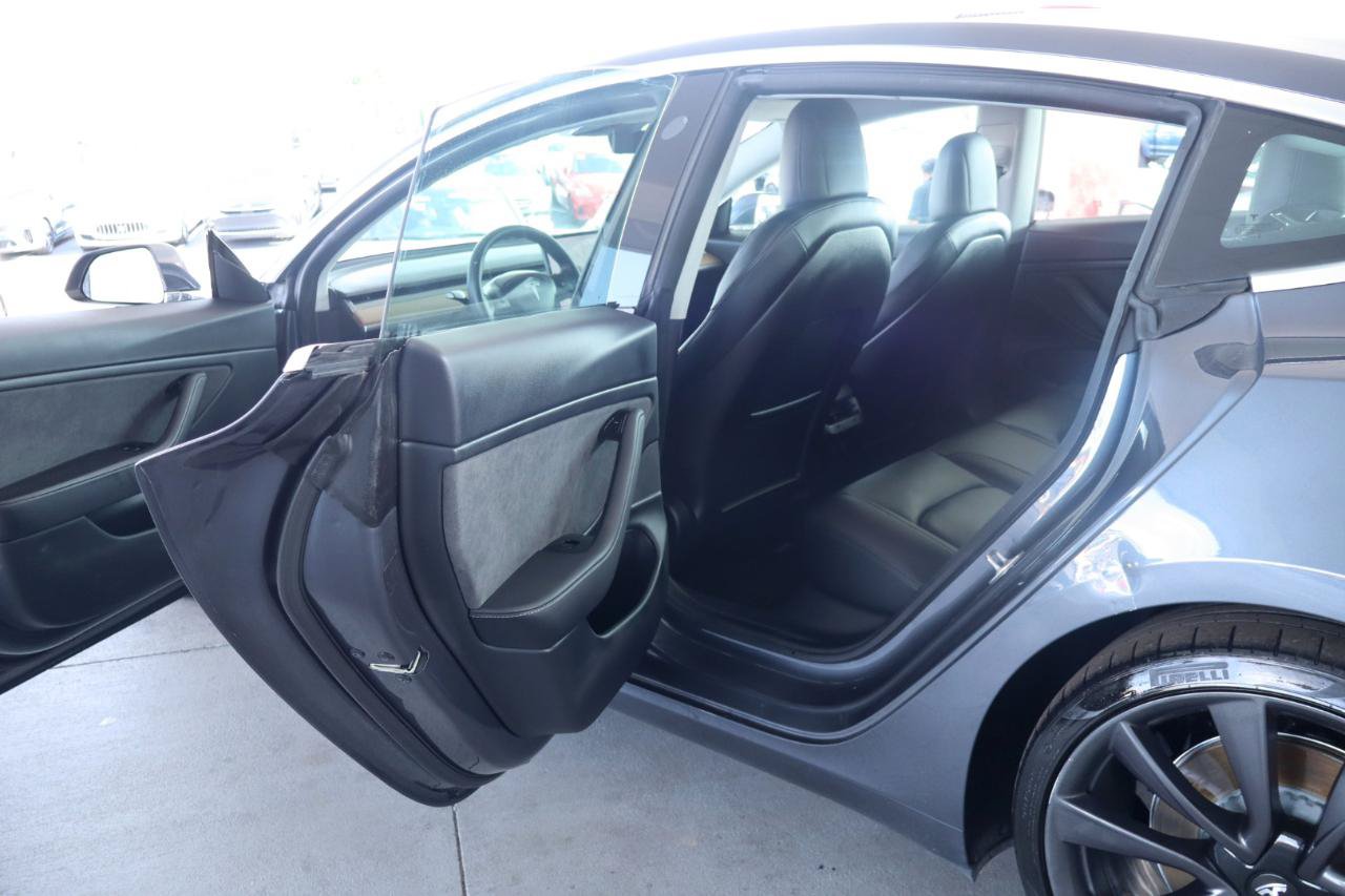 Used 2020 Tesla Model 3 Performance AWD/4WD image 29