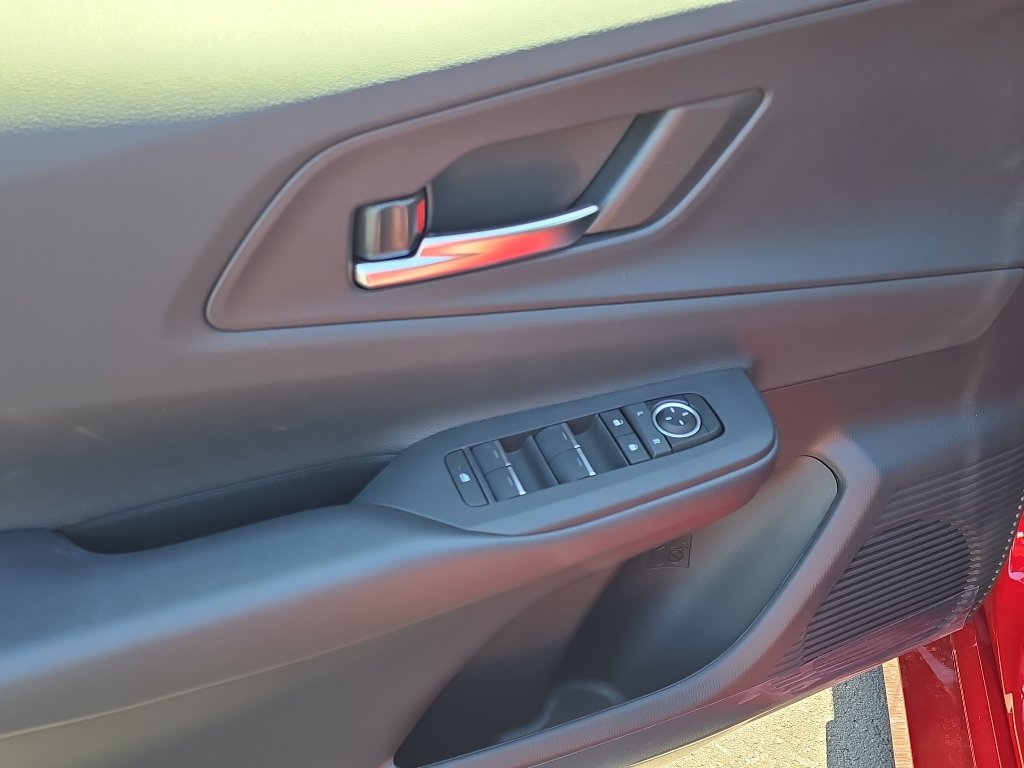 New 2026 Toyota Prius Plug-In Hybrid FWD image 12
