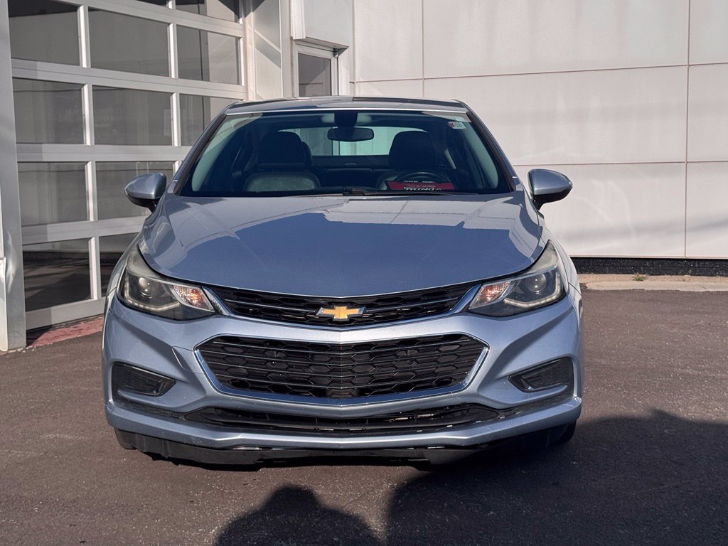 Used 2017 Chevrolet Cruze Premier FWD image 6