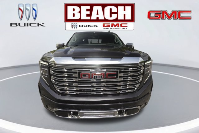 Used 2023 GMC Sierra 1500 Denali w/ Denali Reserve Package AWD/4WD image 8
