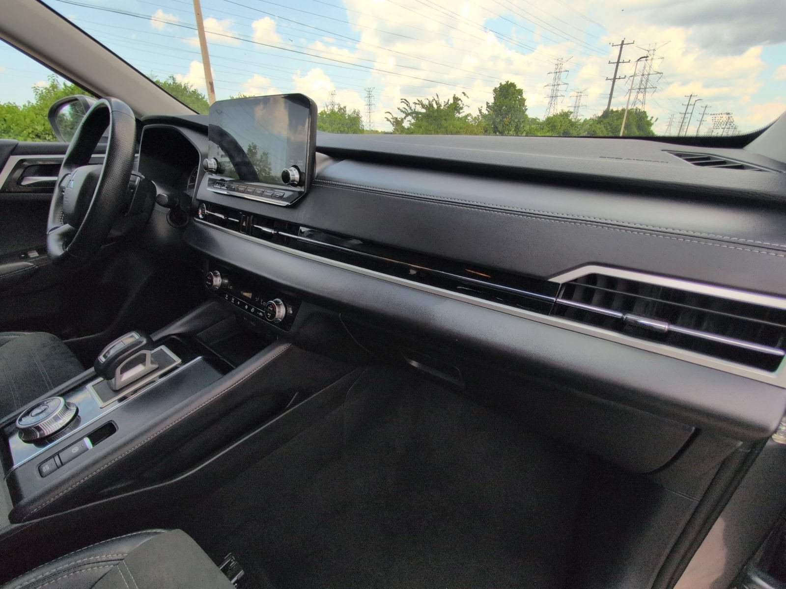 Used 2024 Mitsubishi Outlander SE AWD/4WD image 31
