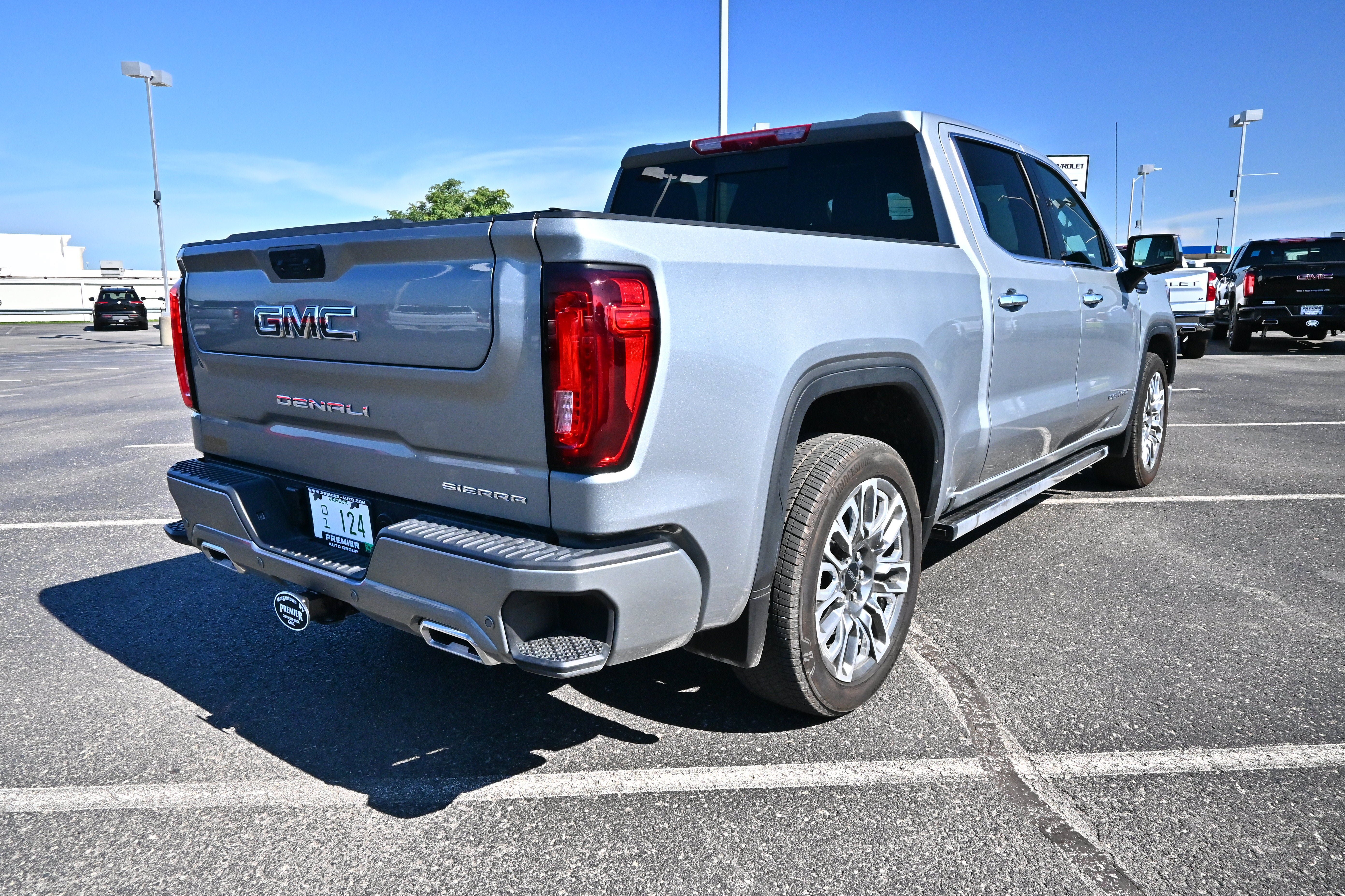 Used 2026 GMC Sierra 1500 Denali Ultimate AWD/4WD image 6
