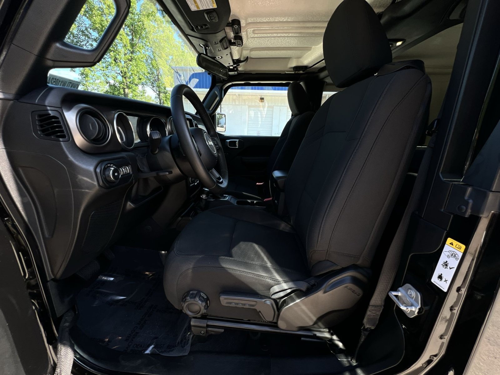 Used 2020 Jeep Wrangler Sport AWD/4WD image 18