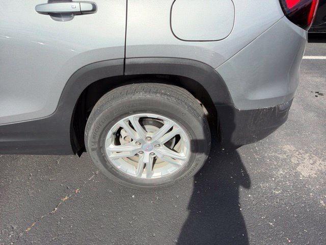 Used 2023 GMC Terrain SLE w/ Driver Convenience Package FWD image 15