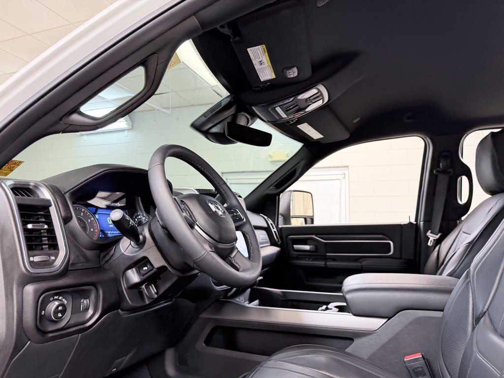 Used 2025 RAM 2500 Big Horn AWD/4WD image 18