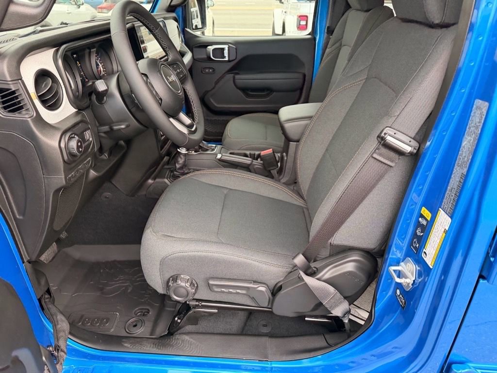 New 2026 Jeep Gladiator Sport image 12