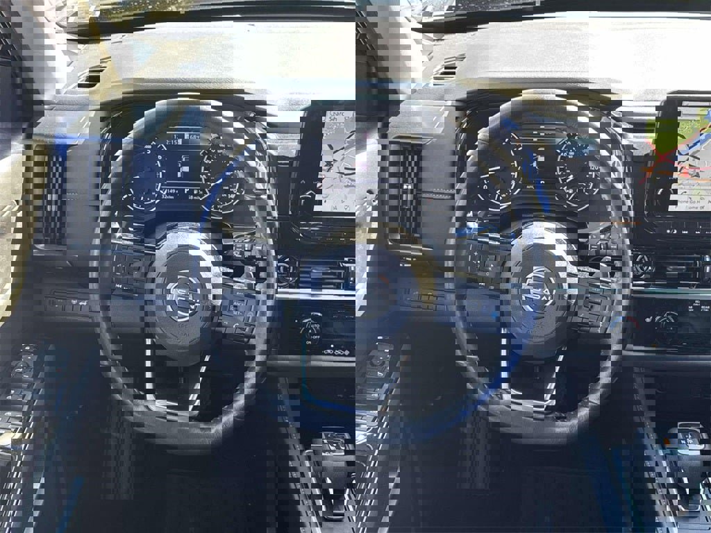 Used 2022 Nissan Pathfinder SL w/ Cargo Package image 14