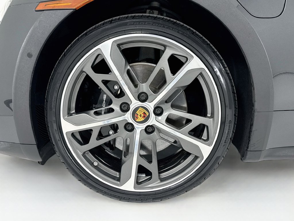 Certified 2023 Porsche Taycan 4S AWD/4WD image 33