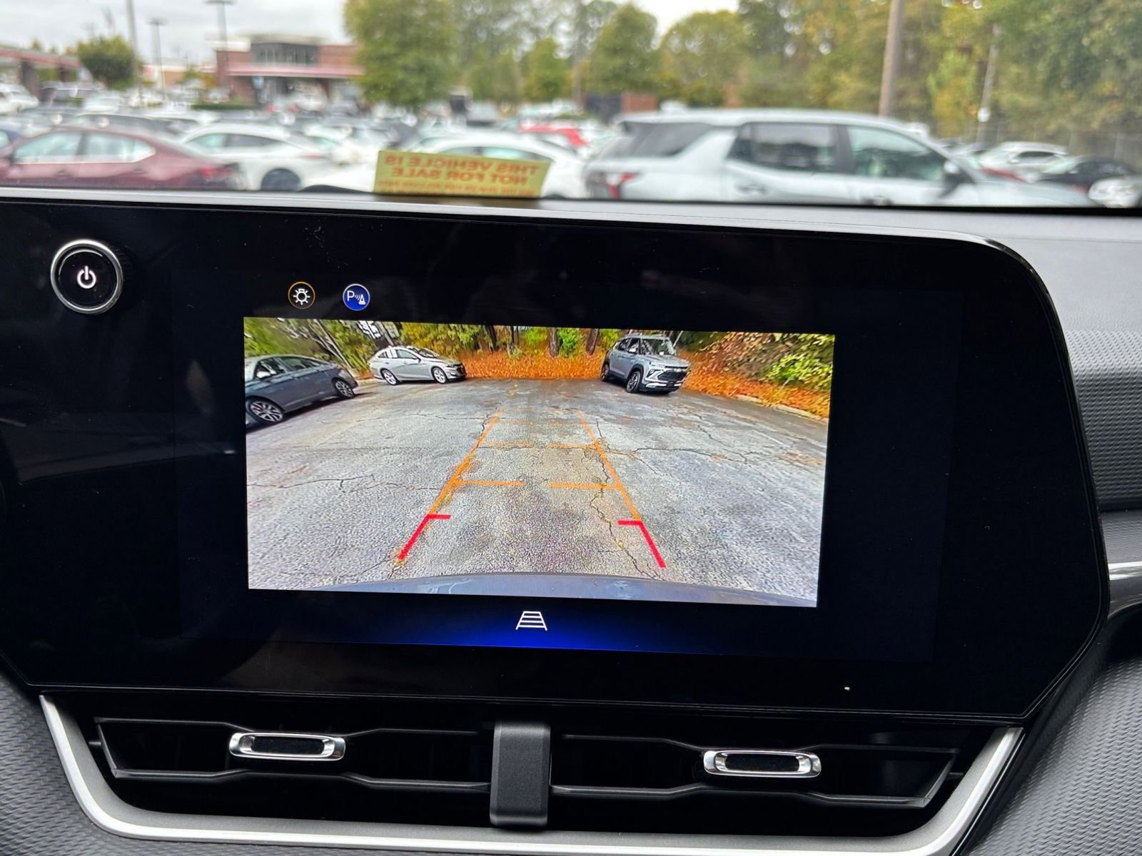 Used 2025 Chevrolet Equinox LT image 17