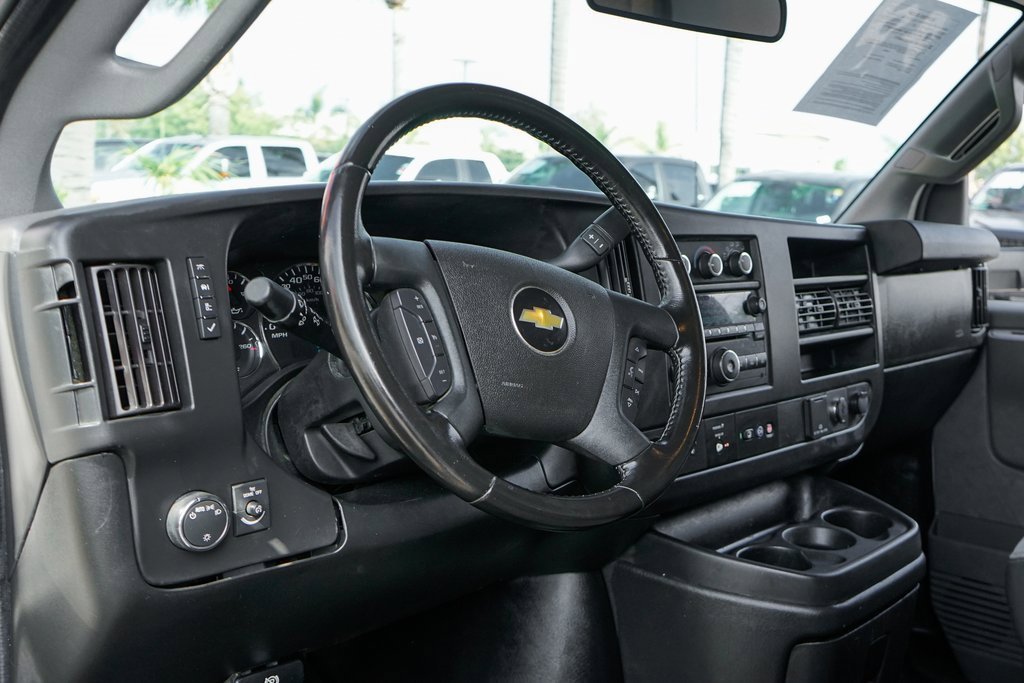 Used 2021 Chevrolet Express 3500 w/ Power Convenience Package image 19
