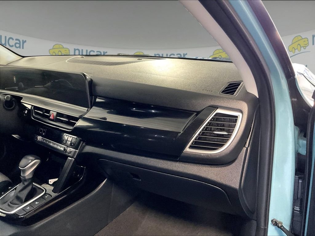 Used 2025 Kia Seltos S AWD/4WD image 13