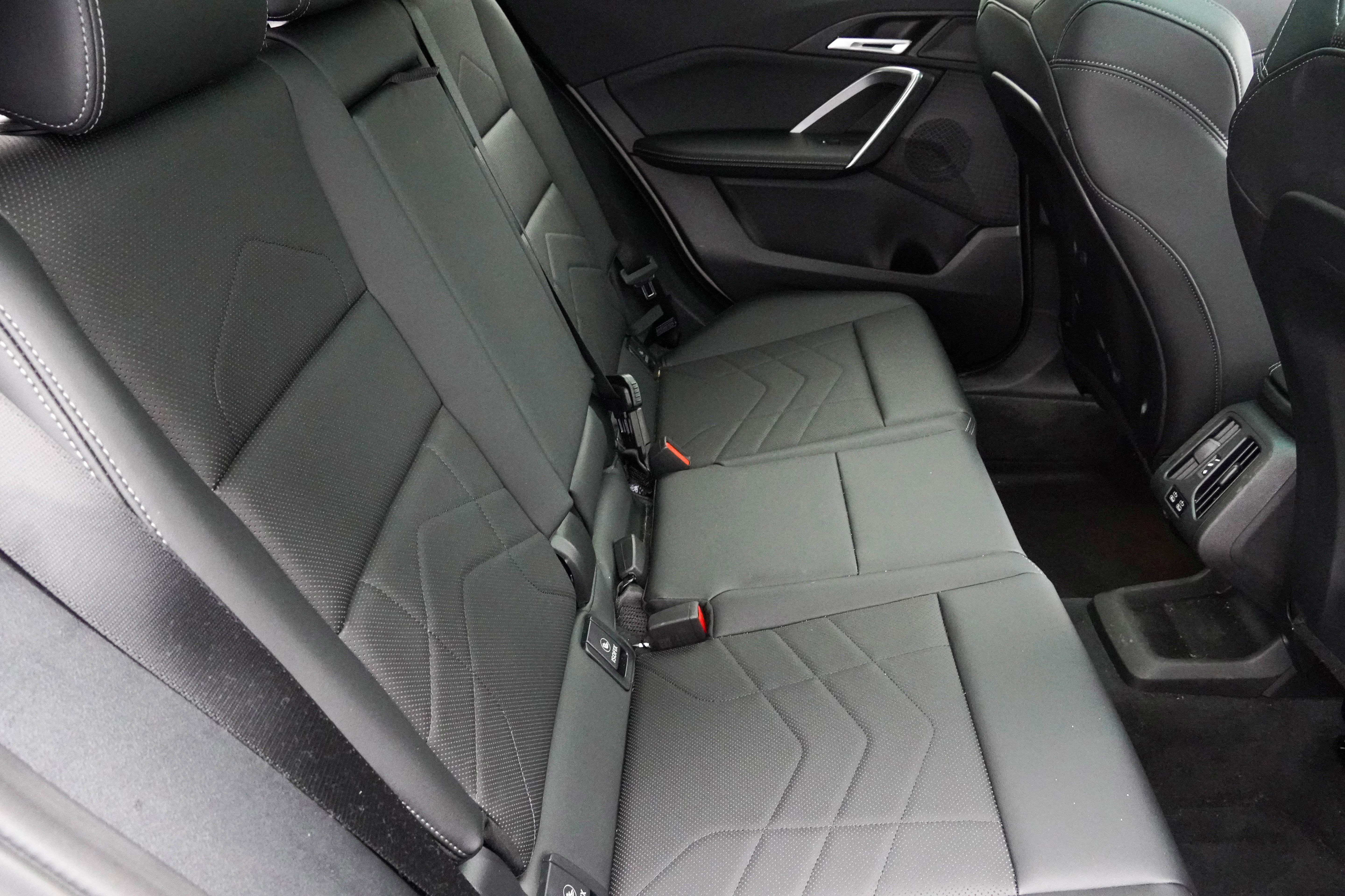 Used 2026 BMW X2 xDrive28i w/ Technology Package image 34