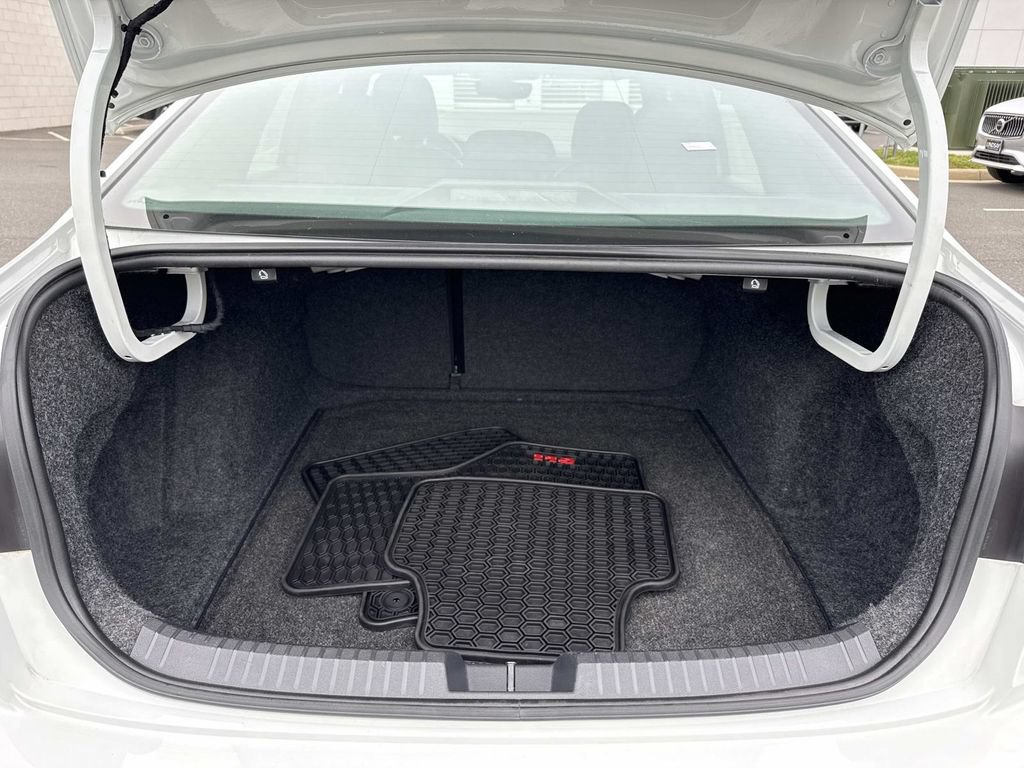 Used 2020 Volkswagen Jetta GLI Autobahn FWD image 13