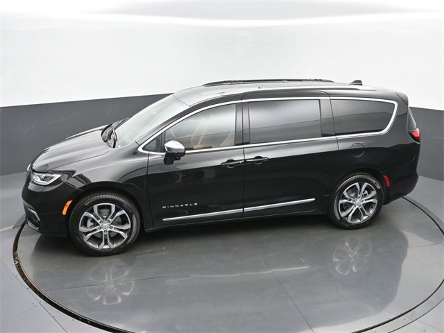 New 2026 Chrysler Pacifica Pinnacle image 39