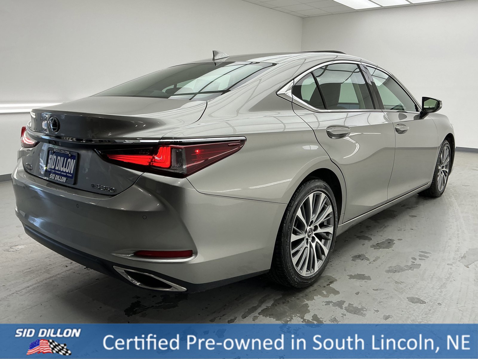 Used 2019 Lexus ES 350 image 4