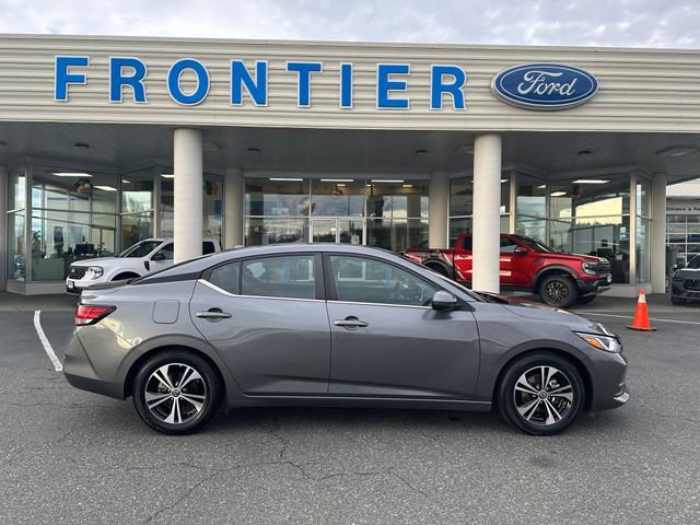 Used 2022 Nissan Sentra SV image 2