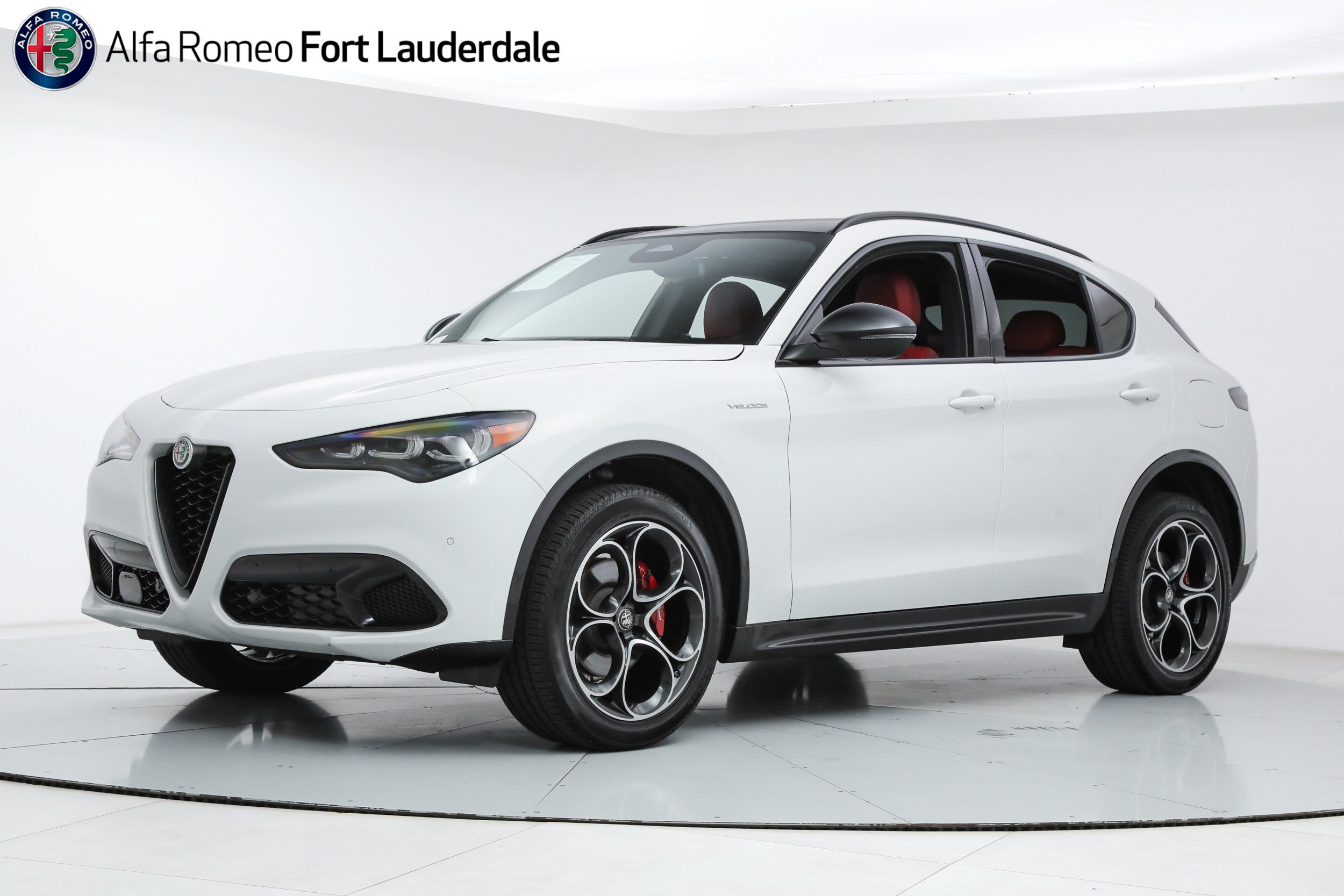 New 2025 Alfa Romeo Stelvio Sprint w/ Veloce Package AWD/4WD image 1