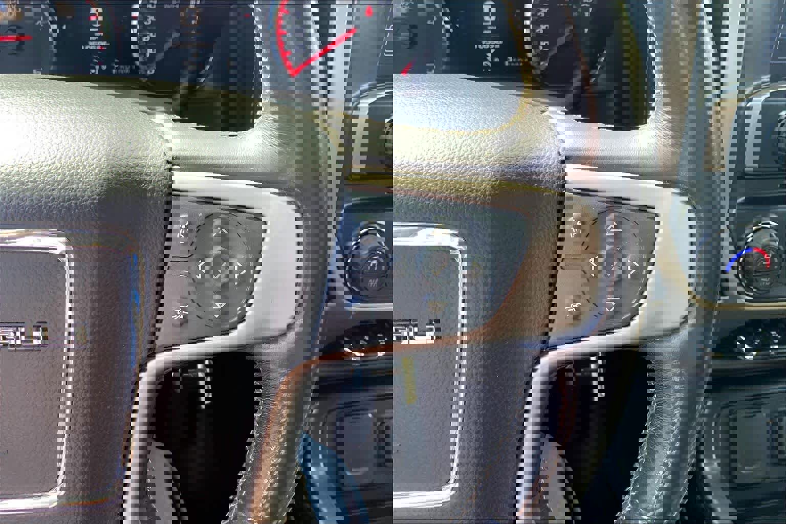 Used 2015 GMC Sierra 3500 Denali w/ Duramax Plus Package image 24