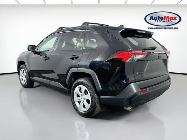 Used 2021 Toyota RAV4 LE AWD/4WD image 8